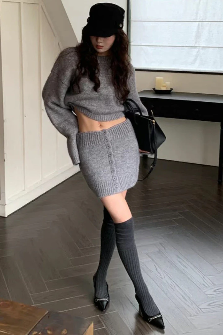 Short Fitted Knit Round Neck Slim Two Piece Set - Image 14