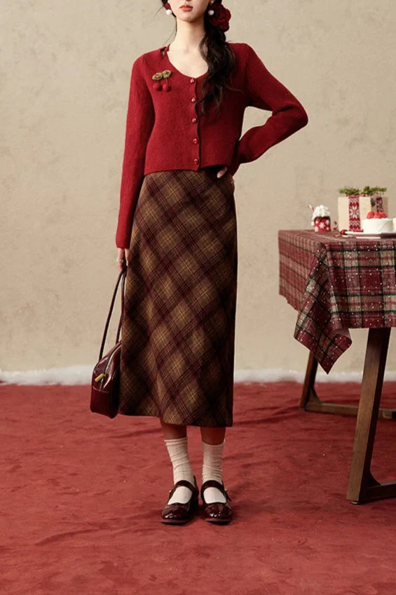 Short Knit Cherry Detail Cardigan - Image 3