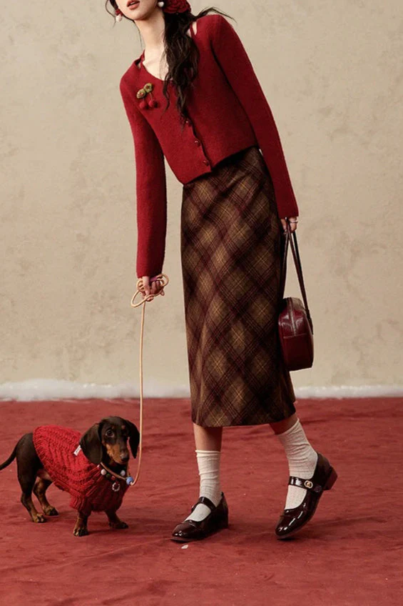 Short Knit Cherry Detail Cardigan - Image 5