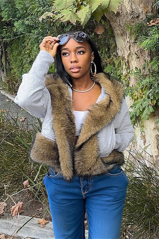 Short Loose Thick Pieced Fur Trim Hoodie - Image 3