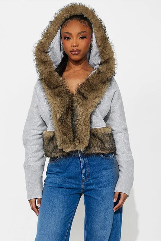 Short Loose Thick Pieced Fur Trim Hoodie - Image 5