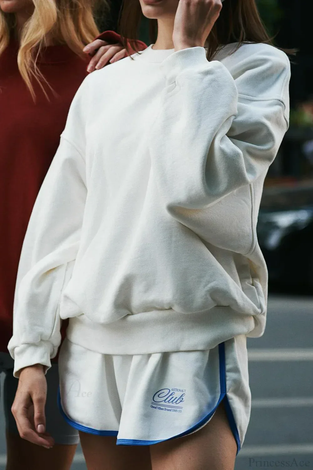 Simple Solid Color Letter Print Crew Loose Sweatshirts - Image 3