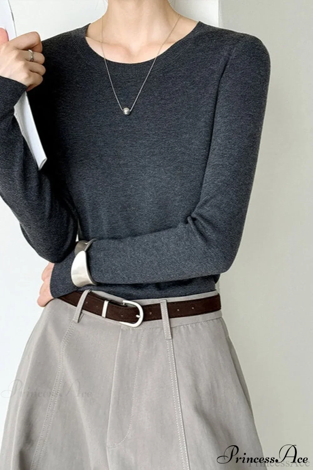 Slim-Fit Crew Neck Layering Knit Top - Image 2