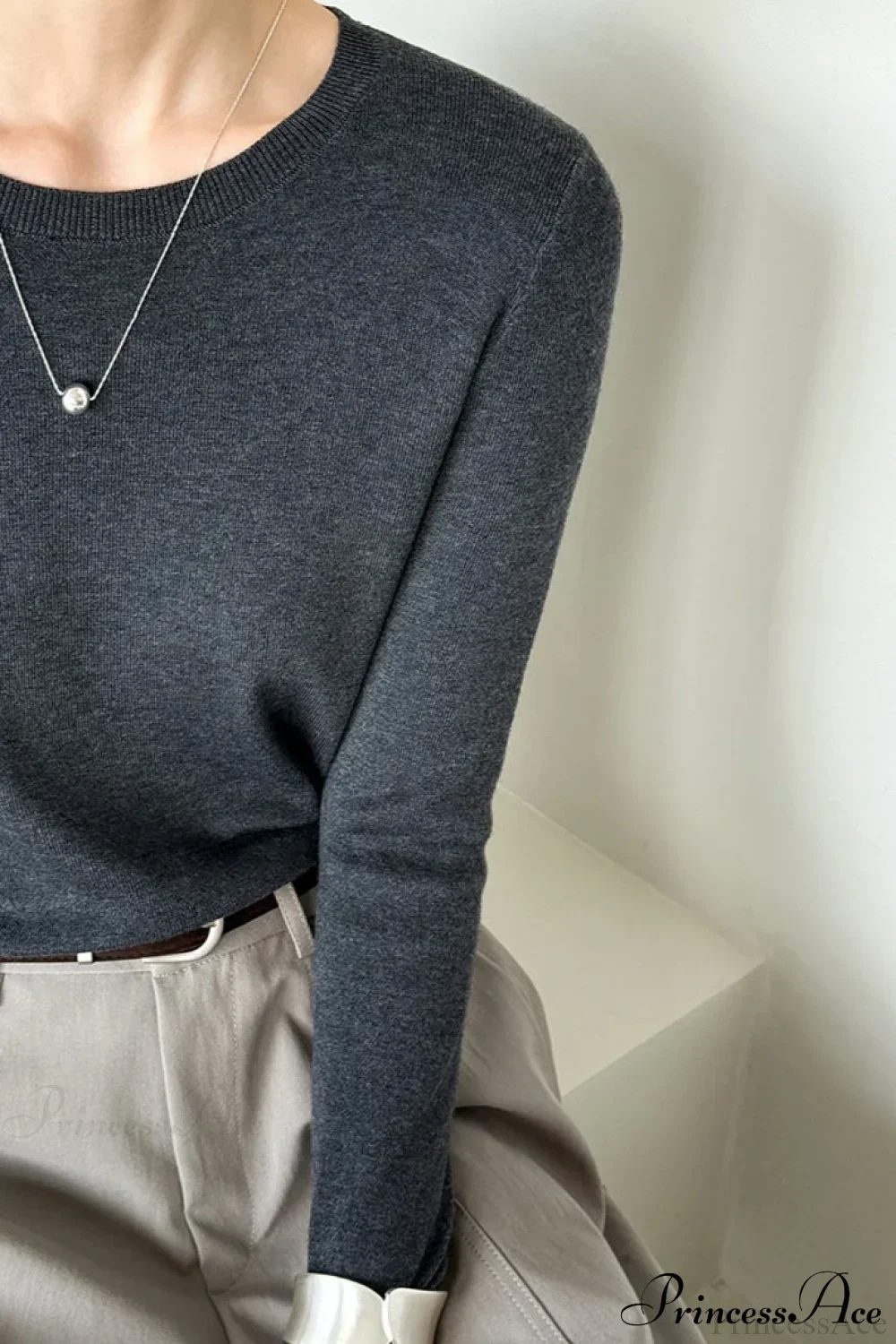 Slim-Fit Crew Neck Layering Knit Top - Image 5