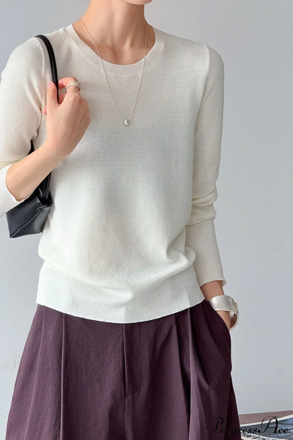 Slim-Fit Crew Neck Layering Knit Top - Image 7