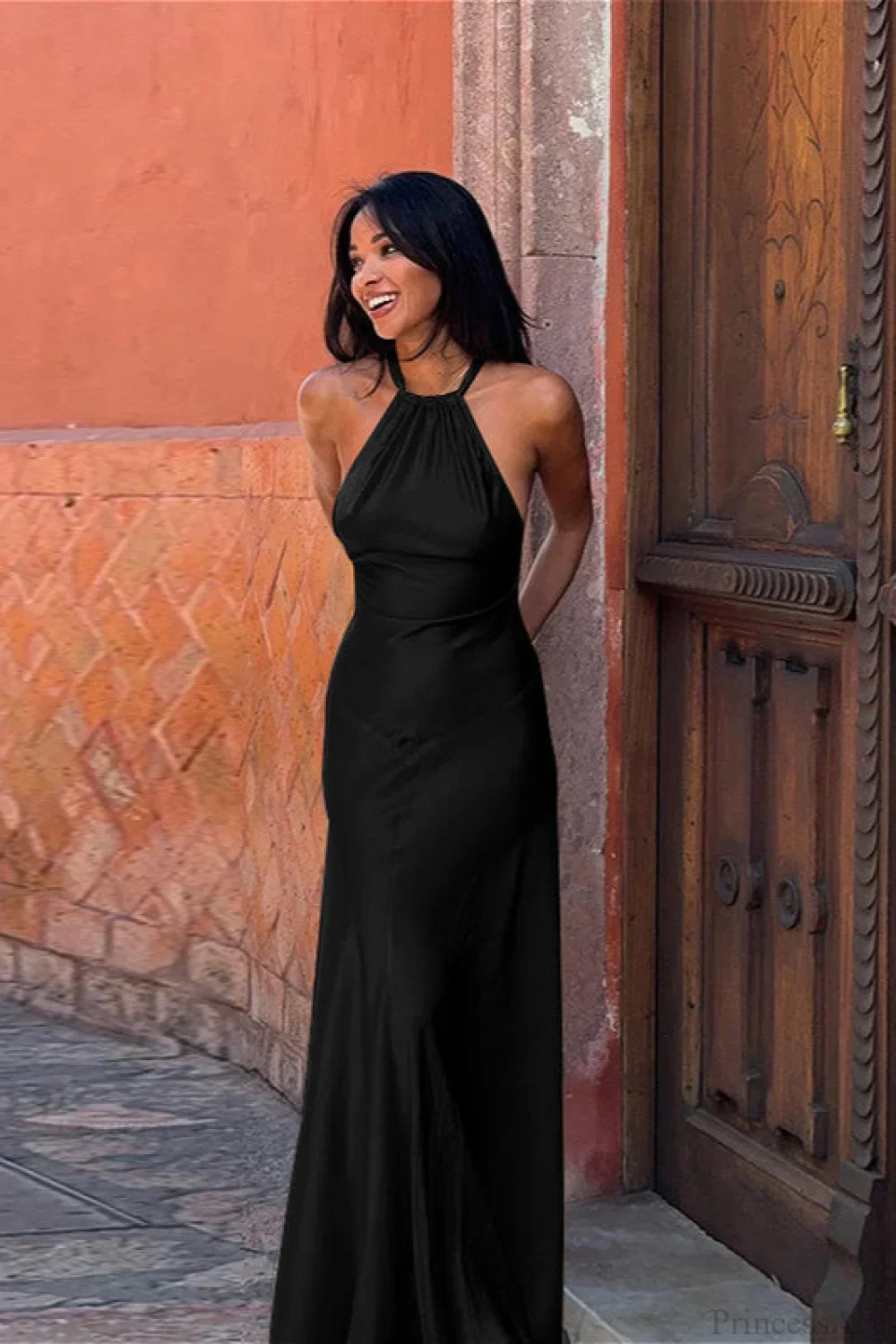 Slinky Halter Fitted Party Dress - Image 4