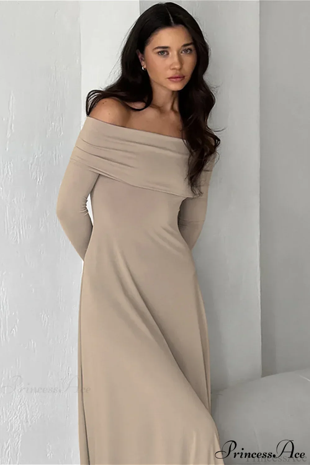 Slinky Off Shoulder Minimal Formal Maxi Dress - Image 3
