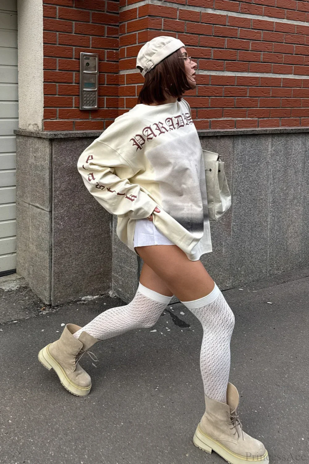 Slouchy Vintage Distressed Print Casual Sweatshirt - Image 4