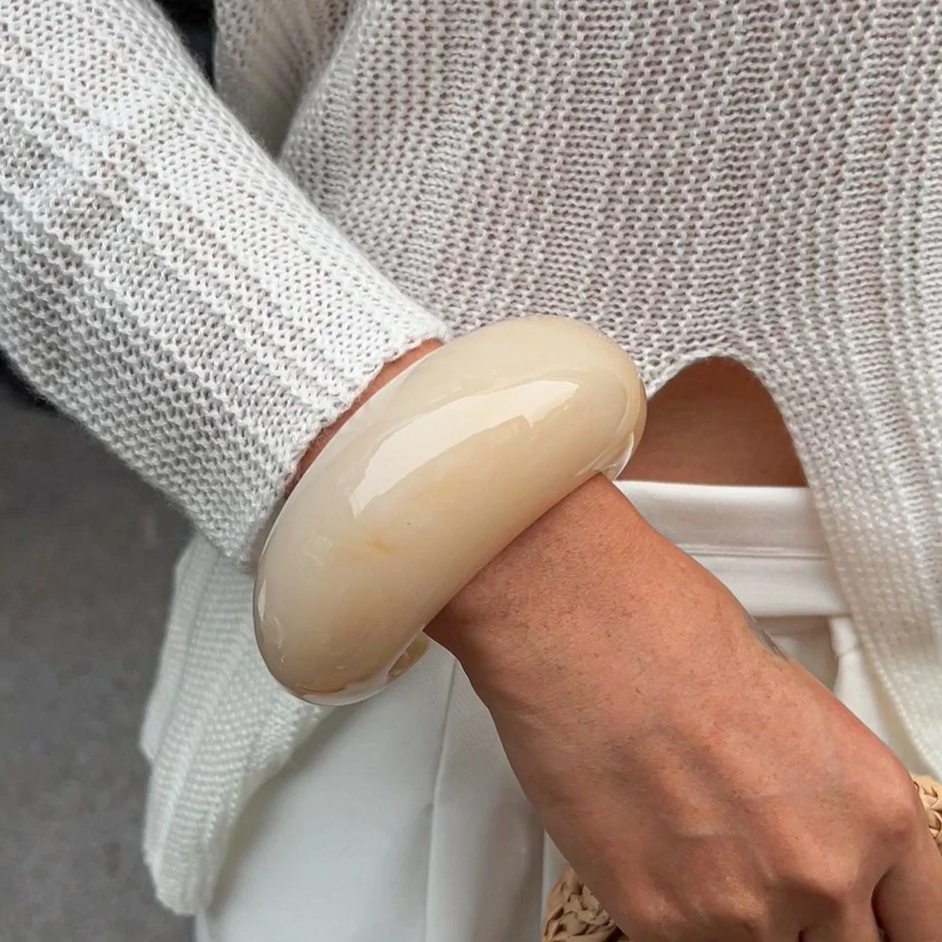 Smooth Vintage Geometric Bracelet - Image 3