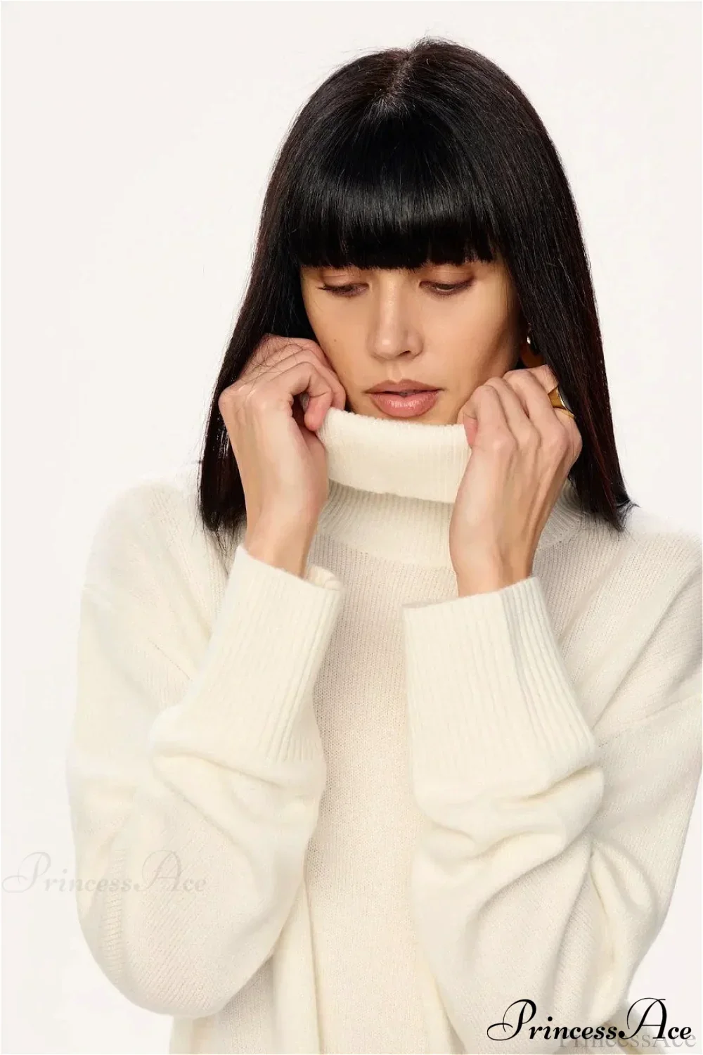 Soft Lazy-Style Turtleneck Short Pullover Sweater - Image 6