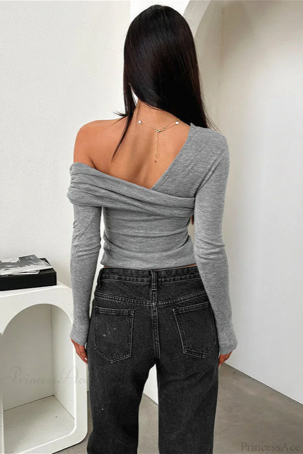 Solid Boat Neck Off-Shoulder Long Sleeve Tee - Image 5