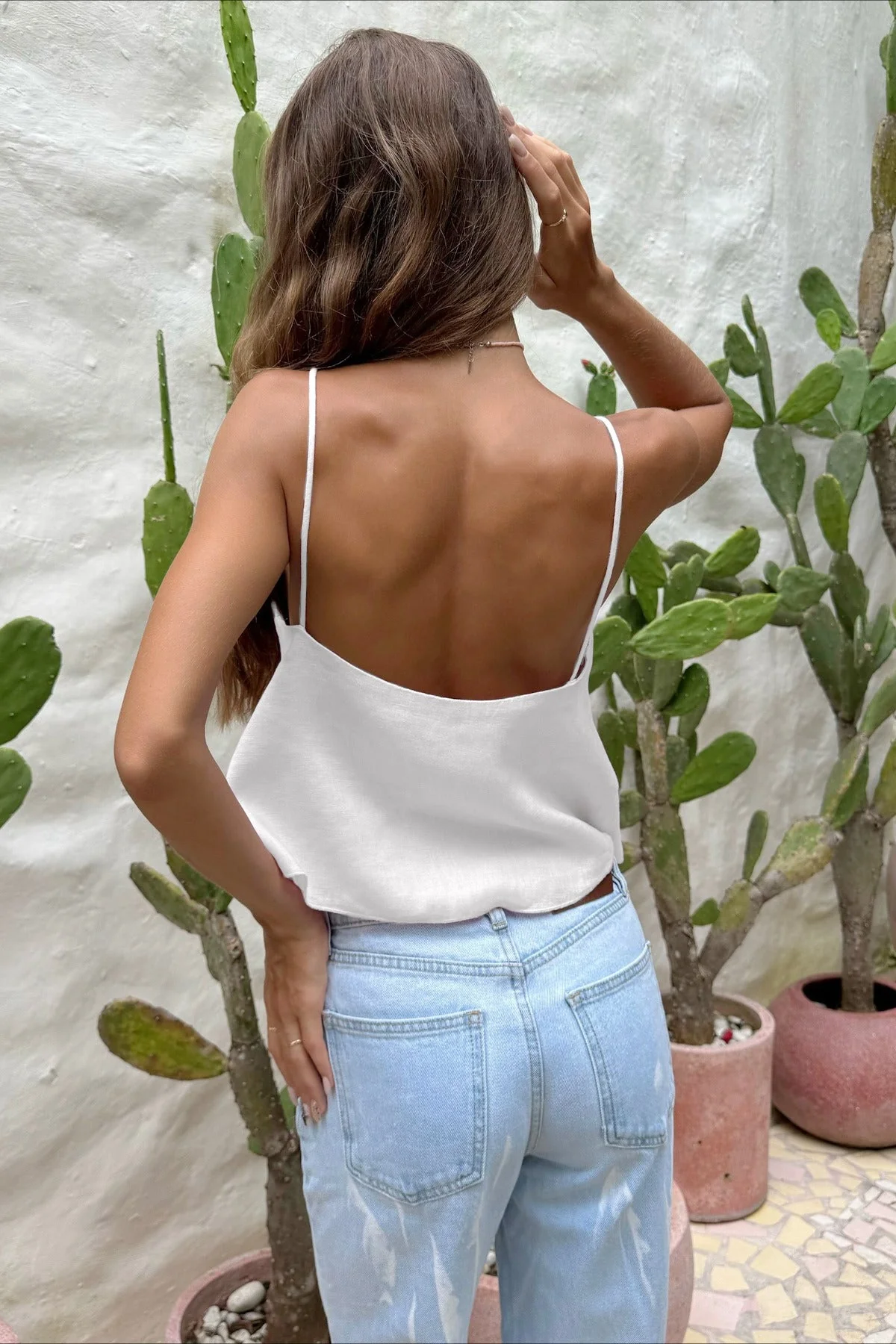 Solid Casual Cropped Triangle Cutout Trendy Cami Top - Image 9