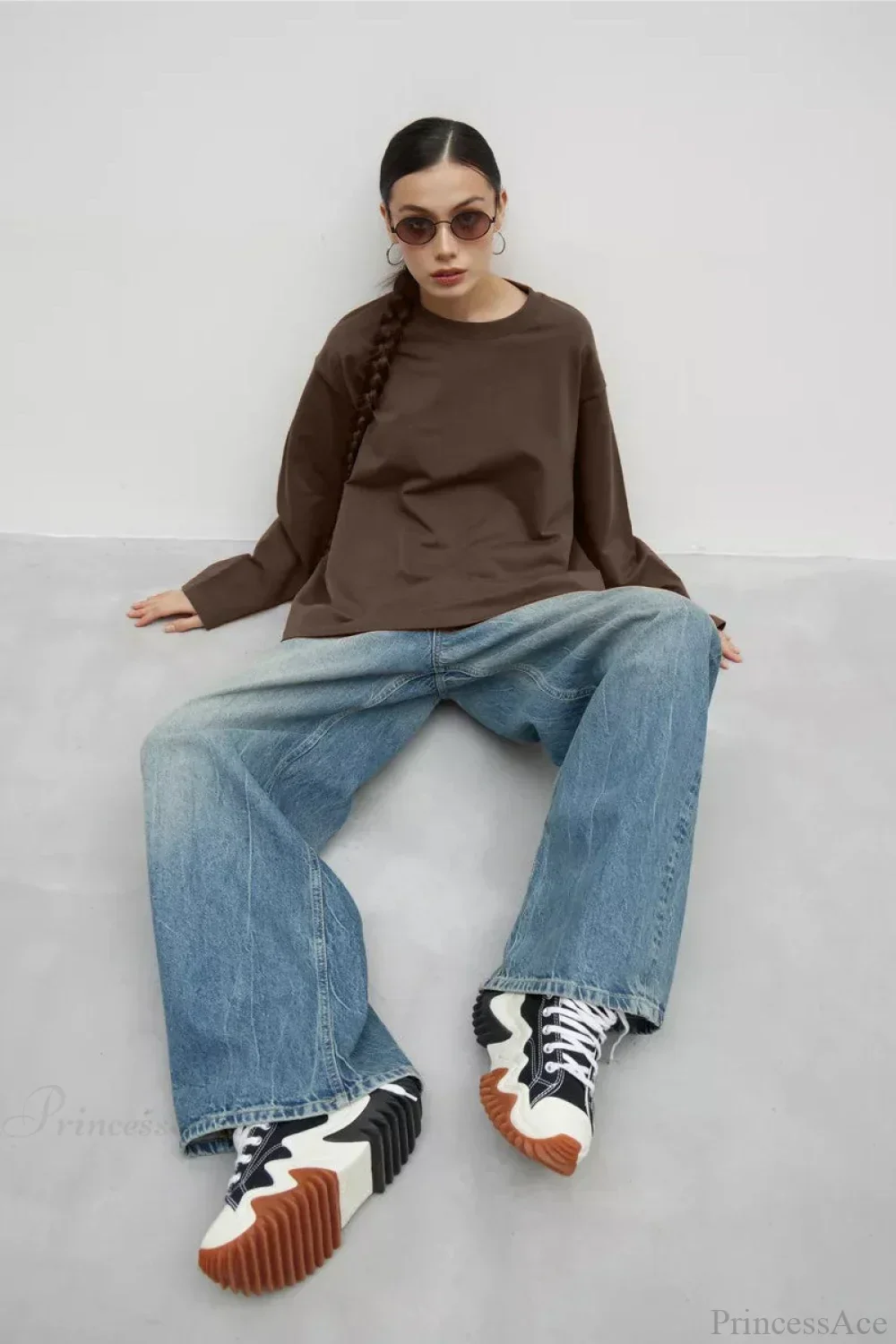 Solid Color Crew Neck Loose Casual Long Sleeve Tee - Image 10