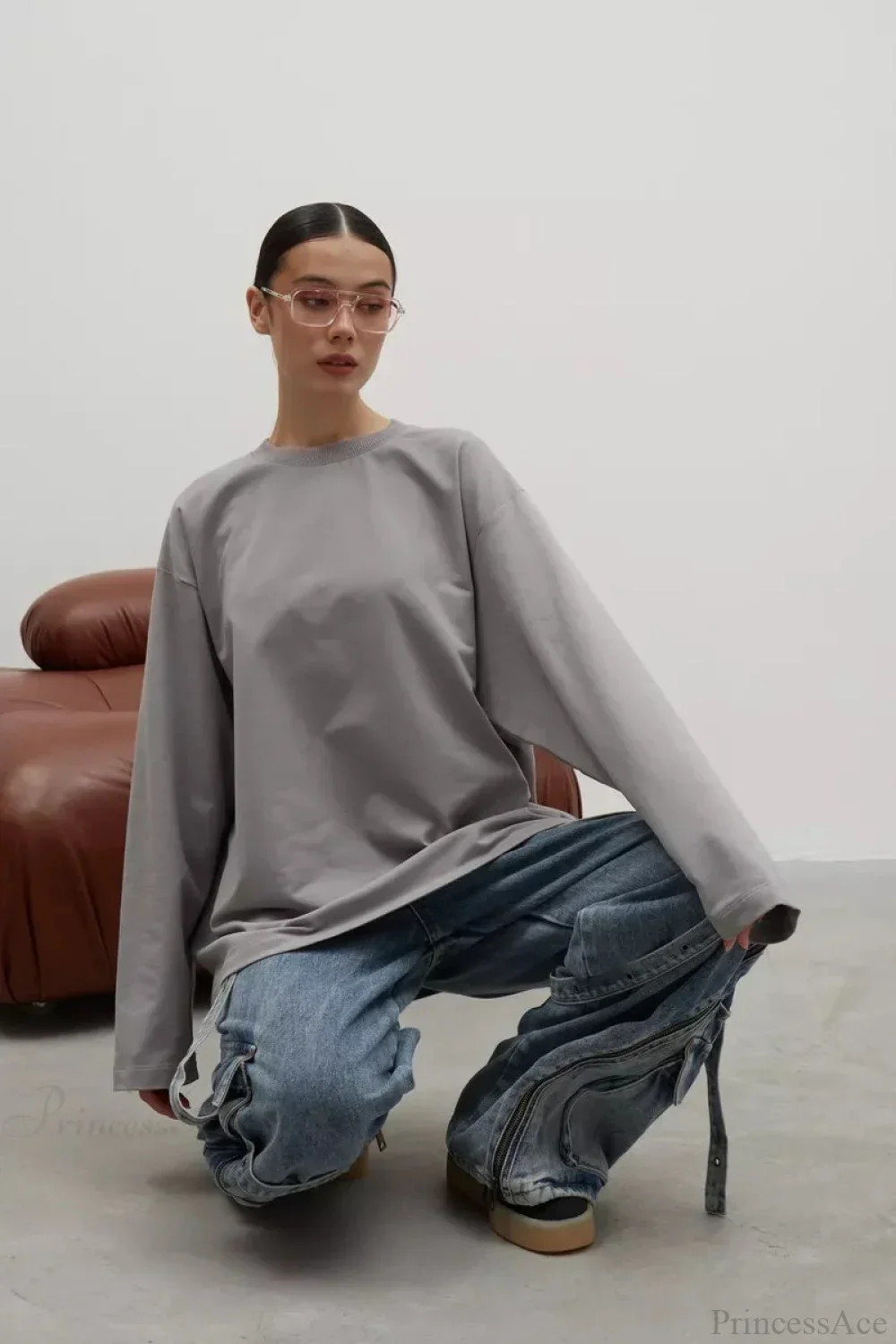 Solid Color Crew Neck Loose Casual Long Sleeve Tee - Image 11