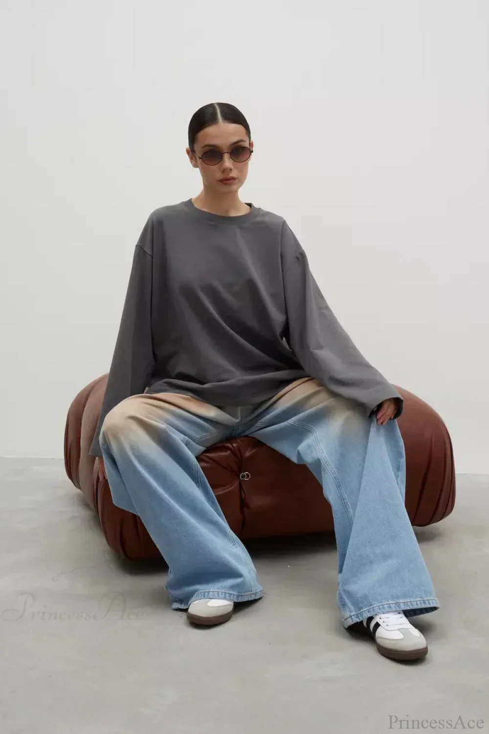 Solid Color Crew Neck Loose Casual Long Sleeve Tee - Image 2