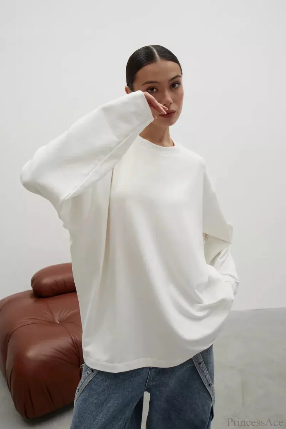 Solid Color Crew Neck Loose Casual Long Sleeve Tee - Image 3