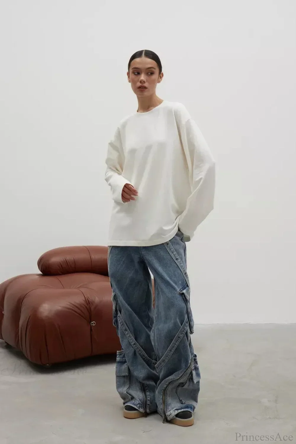 Solid Color Crew Neck Loose Casual Long Sleeve Tee - Image 5