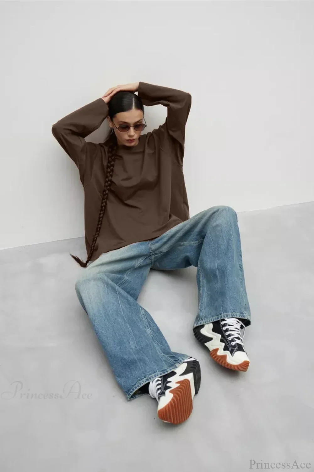 Solid Color Crew Neck Loose Casual Long Sleeve Tee - Image 9