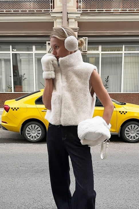 Solid Color Faux Fur Stand Collar Vest - Image 2