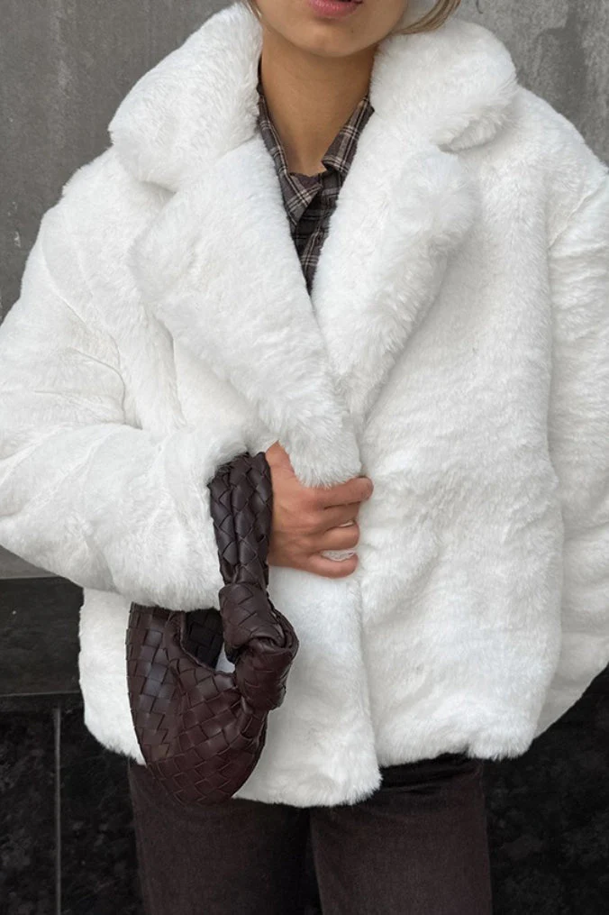 Solid Color Minimalist Fleece Loose Coat - Image 4