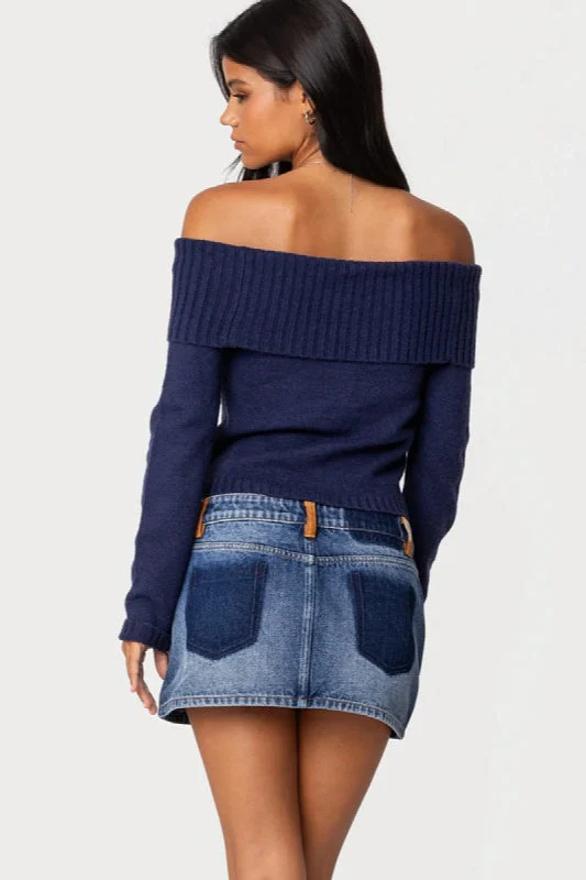 Solid Color Off-Shoulder Boat Neck Long-Sleeve Knit Top - Image 2
