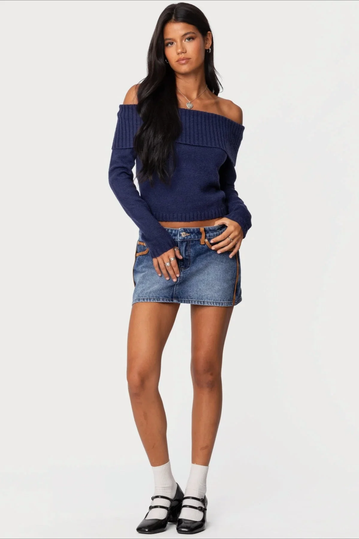 Solid Color Off-Shoulder Boat Neck Long-Sleeve Knit Top - Image 3