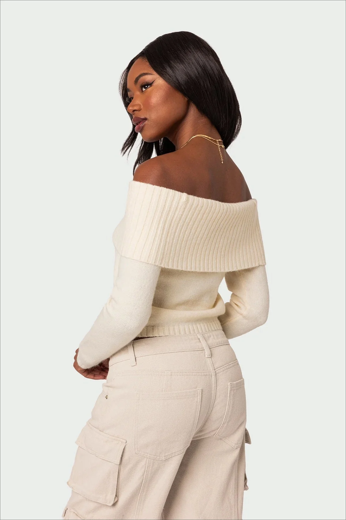 Solid Color Off-Shoulder Boat Neck Long-Sleeve Knit Top - Image 9