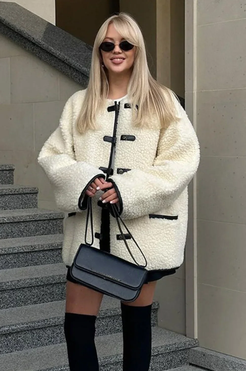 solid color Sherpa Horn Button Minimalist Coat - Image 4