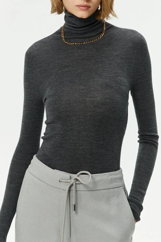 Solid Color Washable Wool Turtleneck Long Sleeve Tee - Image 8