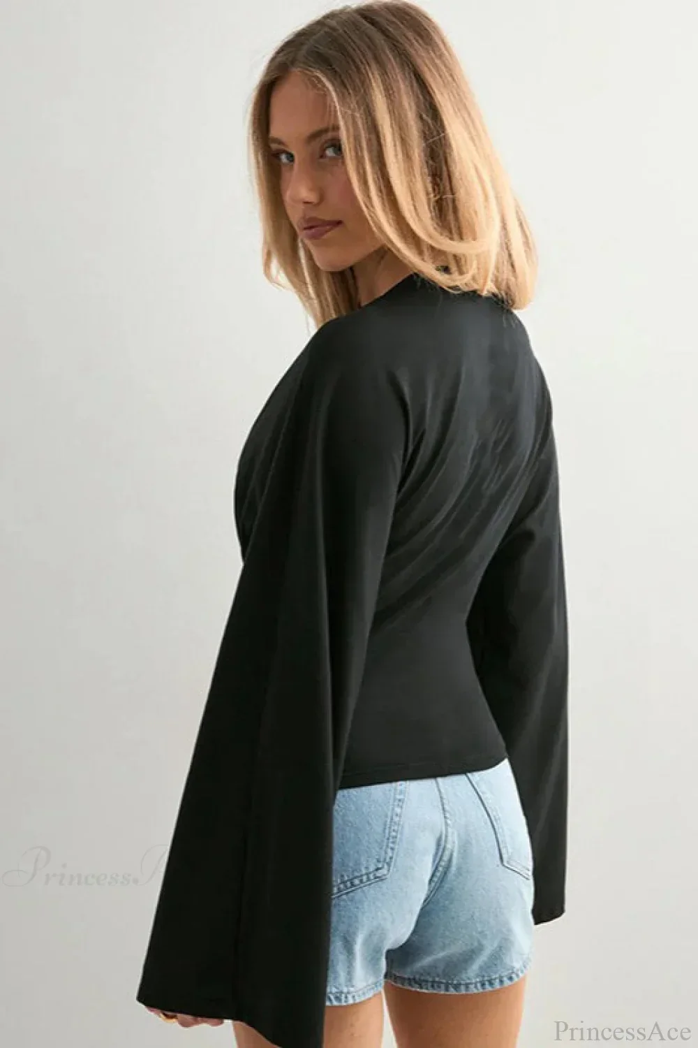 Solid Crew Neck Wide Sleeve Waist Cinched Long Sleeve Tee - Image 11