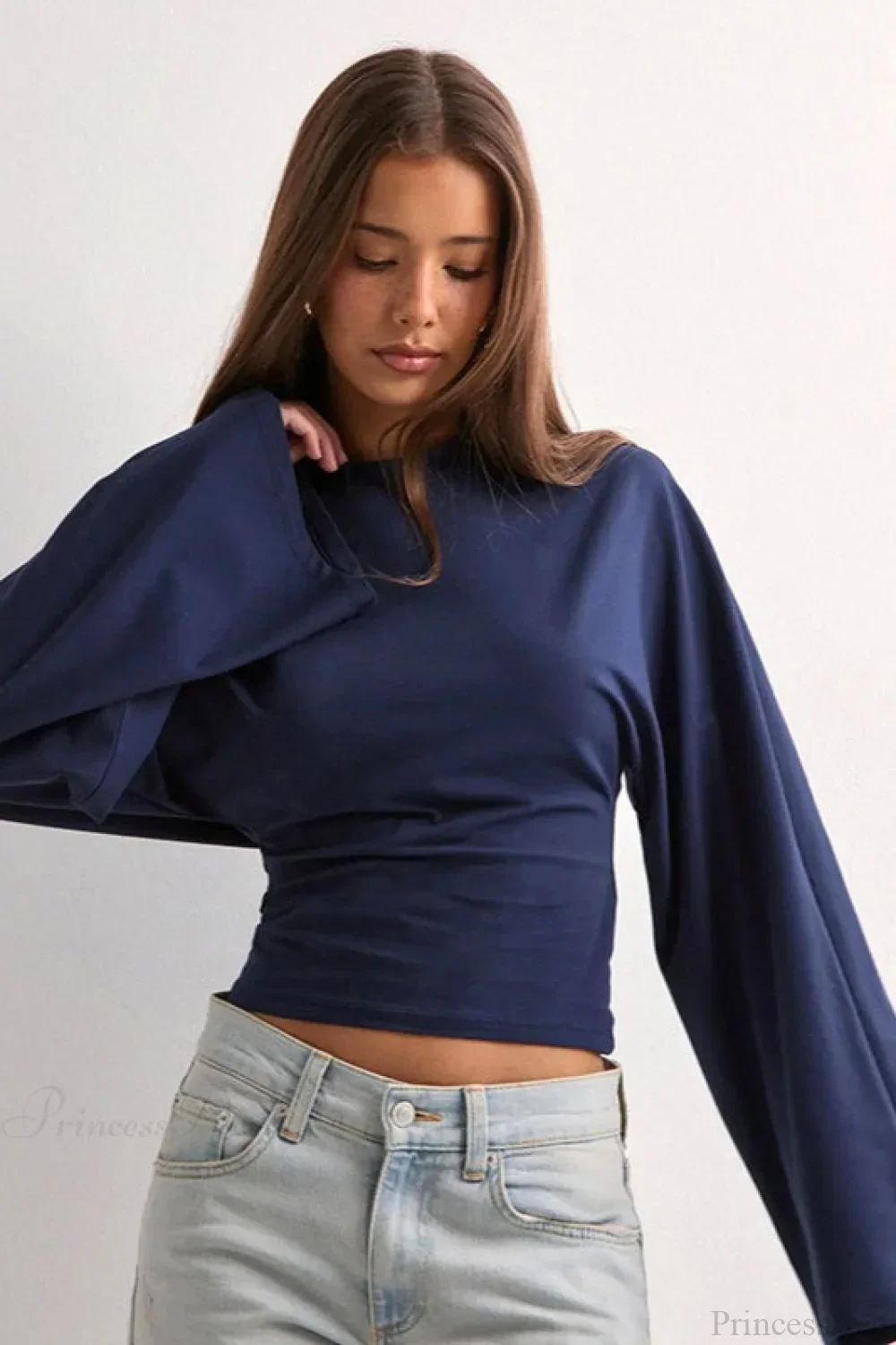 Solid Crew Neck Wide Sleeve Waist Cinched Long Sleeve Tee - Image 8