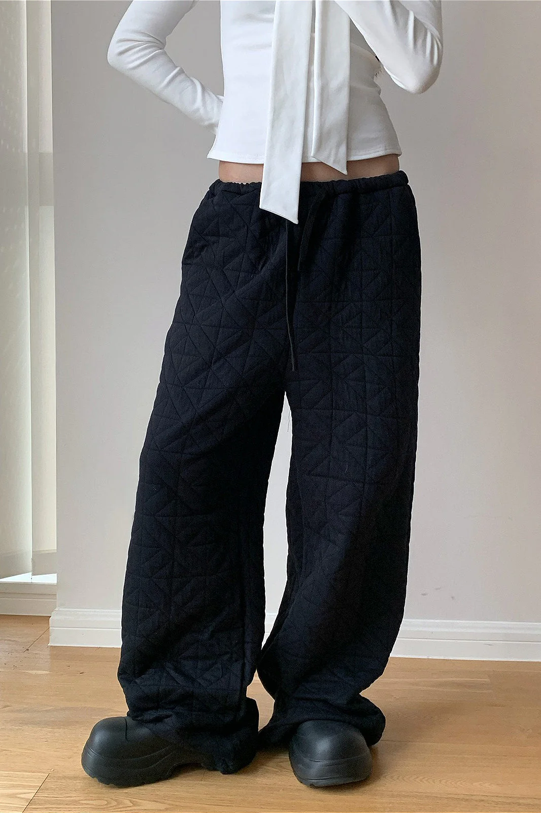 Solid Diamond Quilted Thickened Drawstring Thermal Pants - Image 7