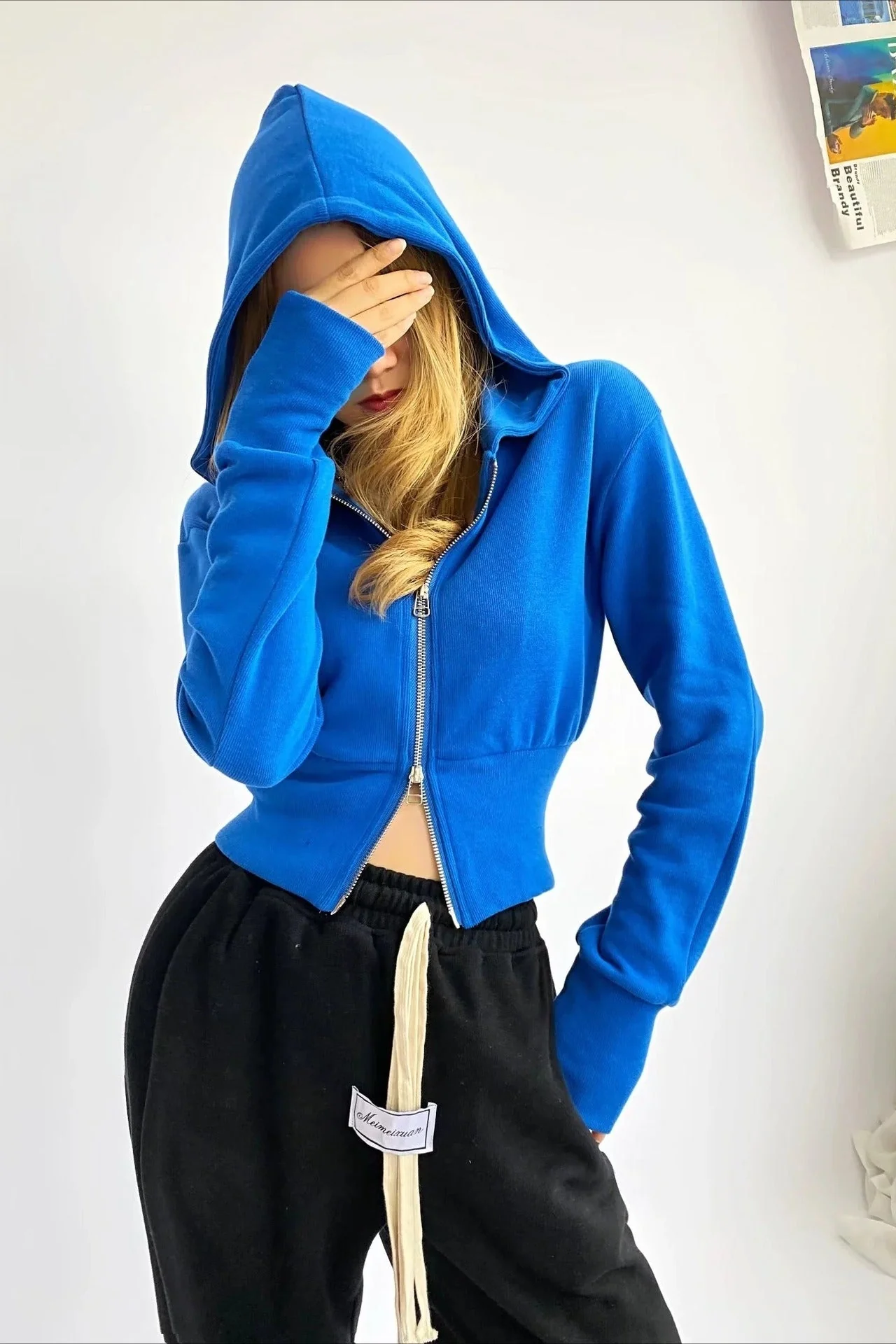 Solid Dual Zipper Slim Cropped Hoodie - Image 13