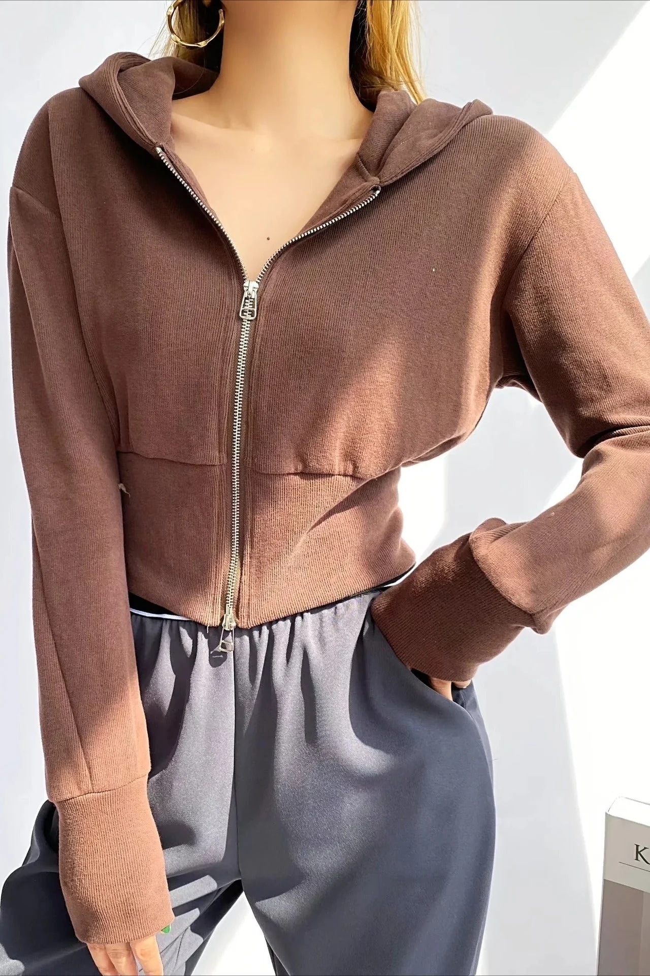 Solid Dual Zipper Slim Cropped Hoodie - Image 3