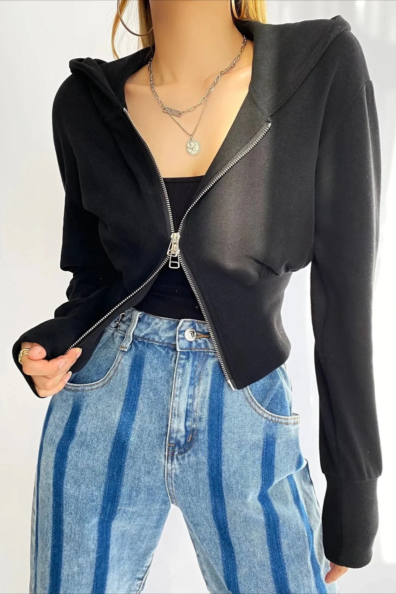 Solid Dual Zipper Slim Cropped Hoodie - Image 7