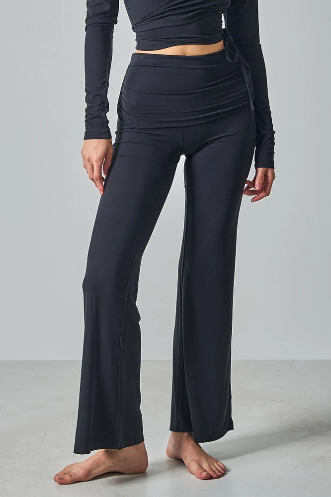 Solid Fitted Foldover Soft Pants - Image 11