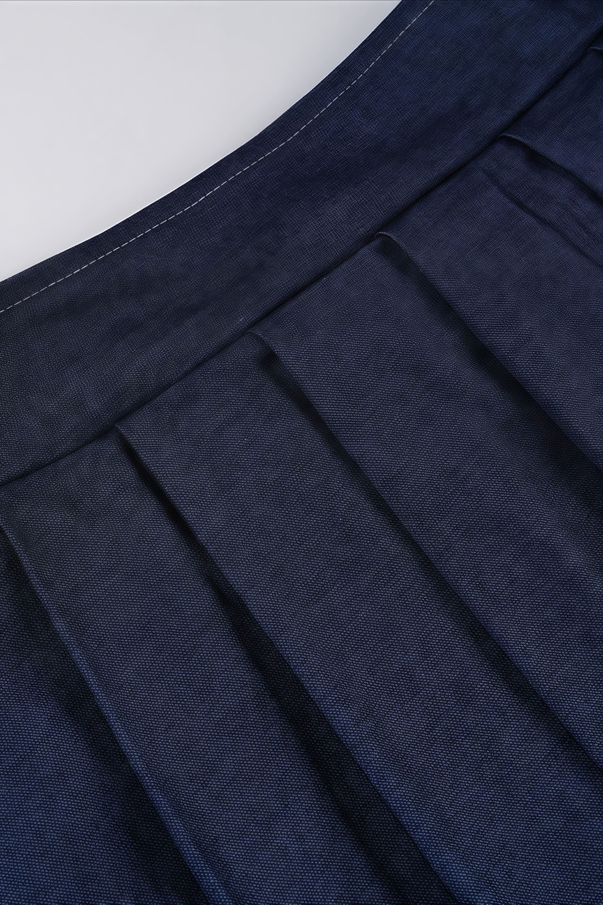 Solid Knit Tie Bandeau Low Waist Pleated Skirt Set - Image 7