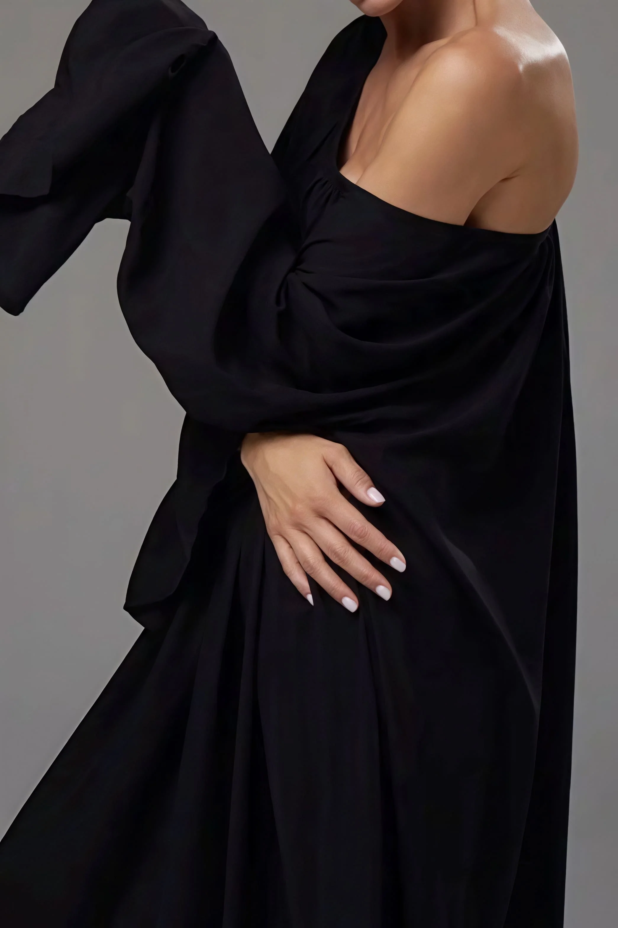 Solid Loose Slouchy Flared Hem Maxi Dress - Image 9