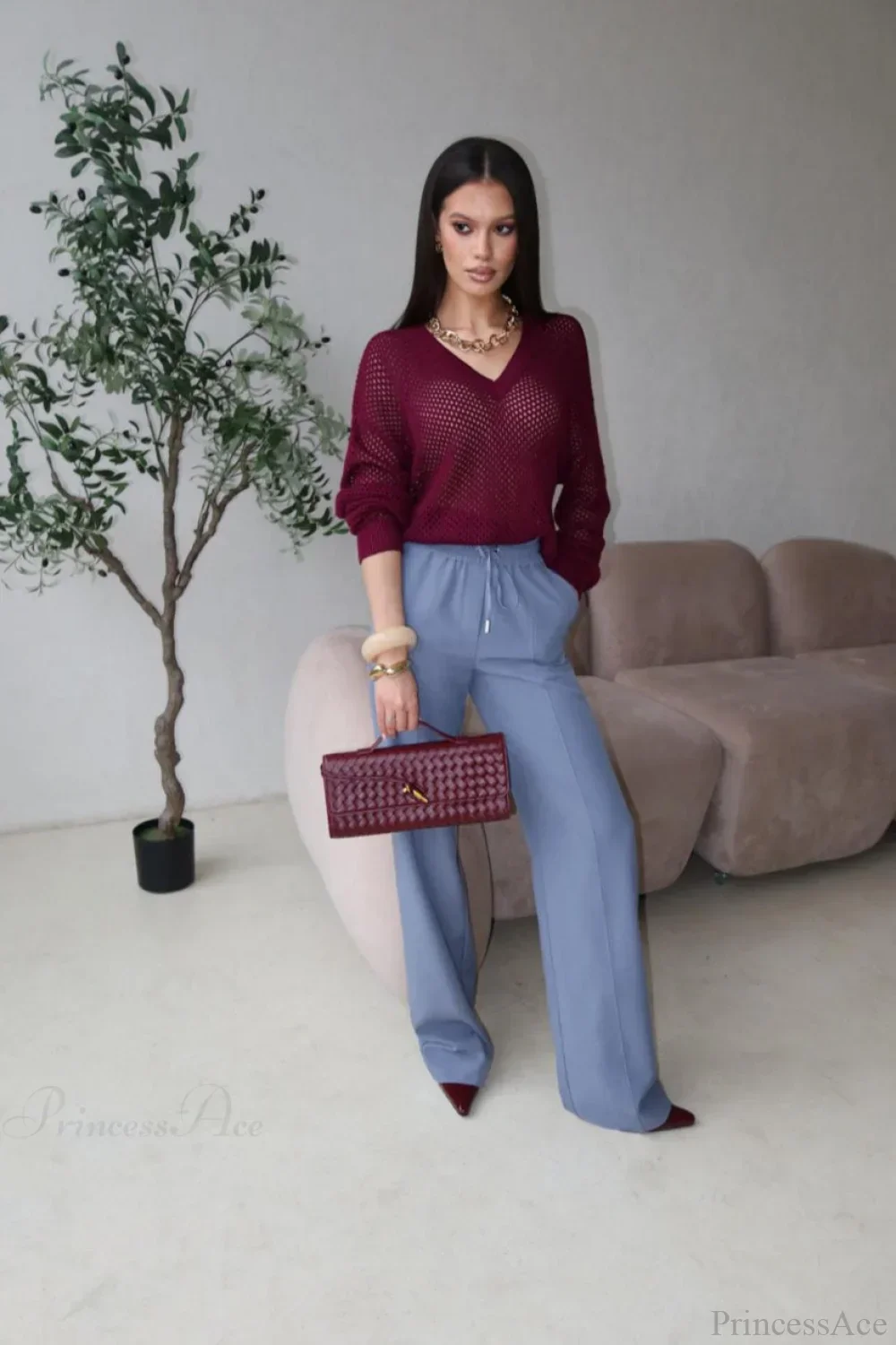 Solid Minimalist Cutout Chic Cropped Sweater - Image 5