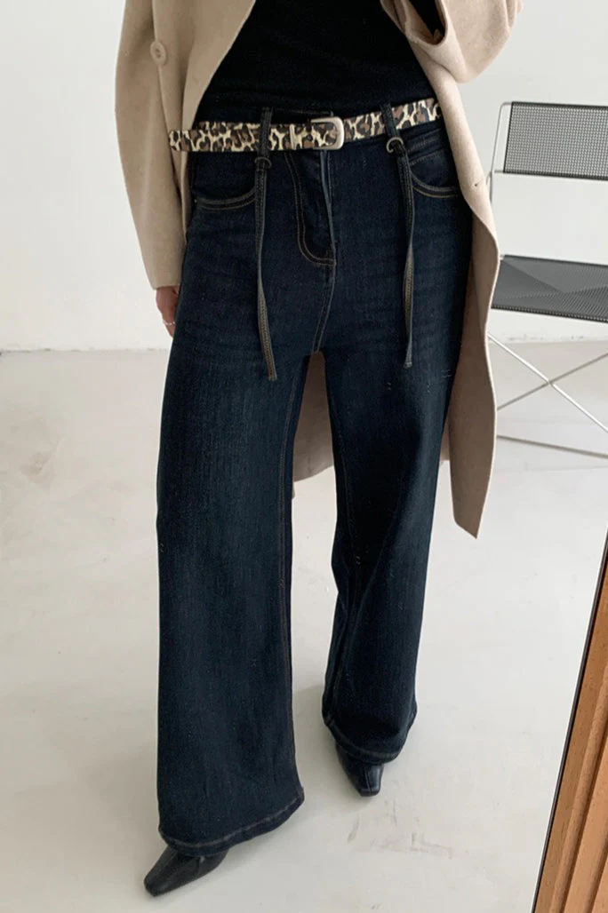 Solid Pendant Thick High Waist Straight Jeans - Image 2