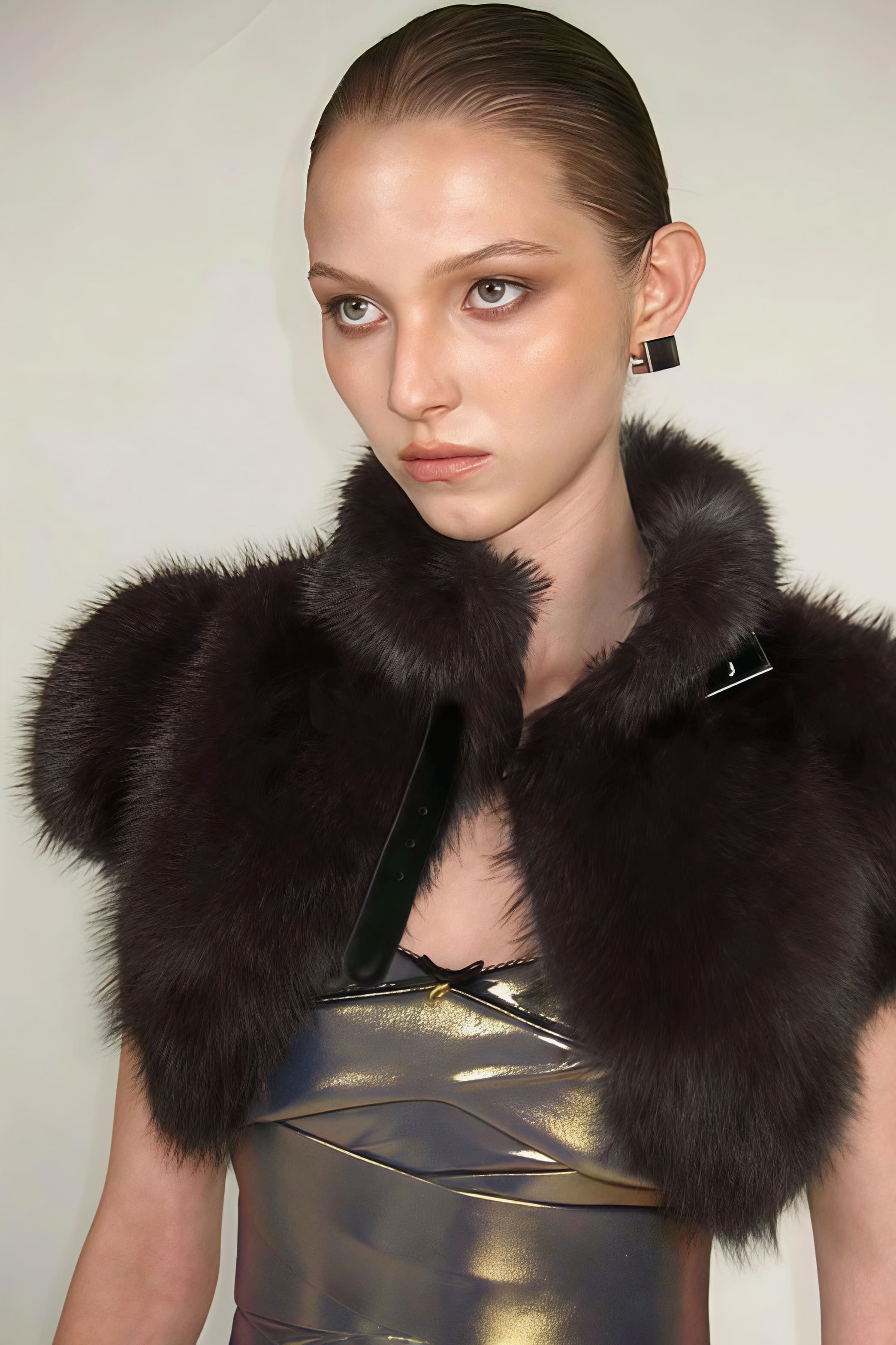 Solid Sexy Fuzzy Cropped Tie-front Vest - Image 8