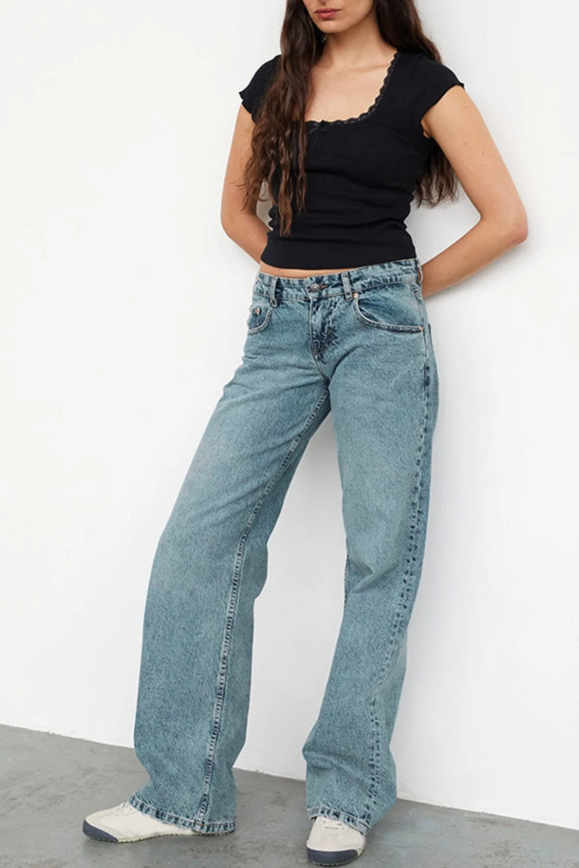 Solid Stretch Straight Leg Jeans - Image 10