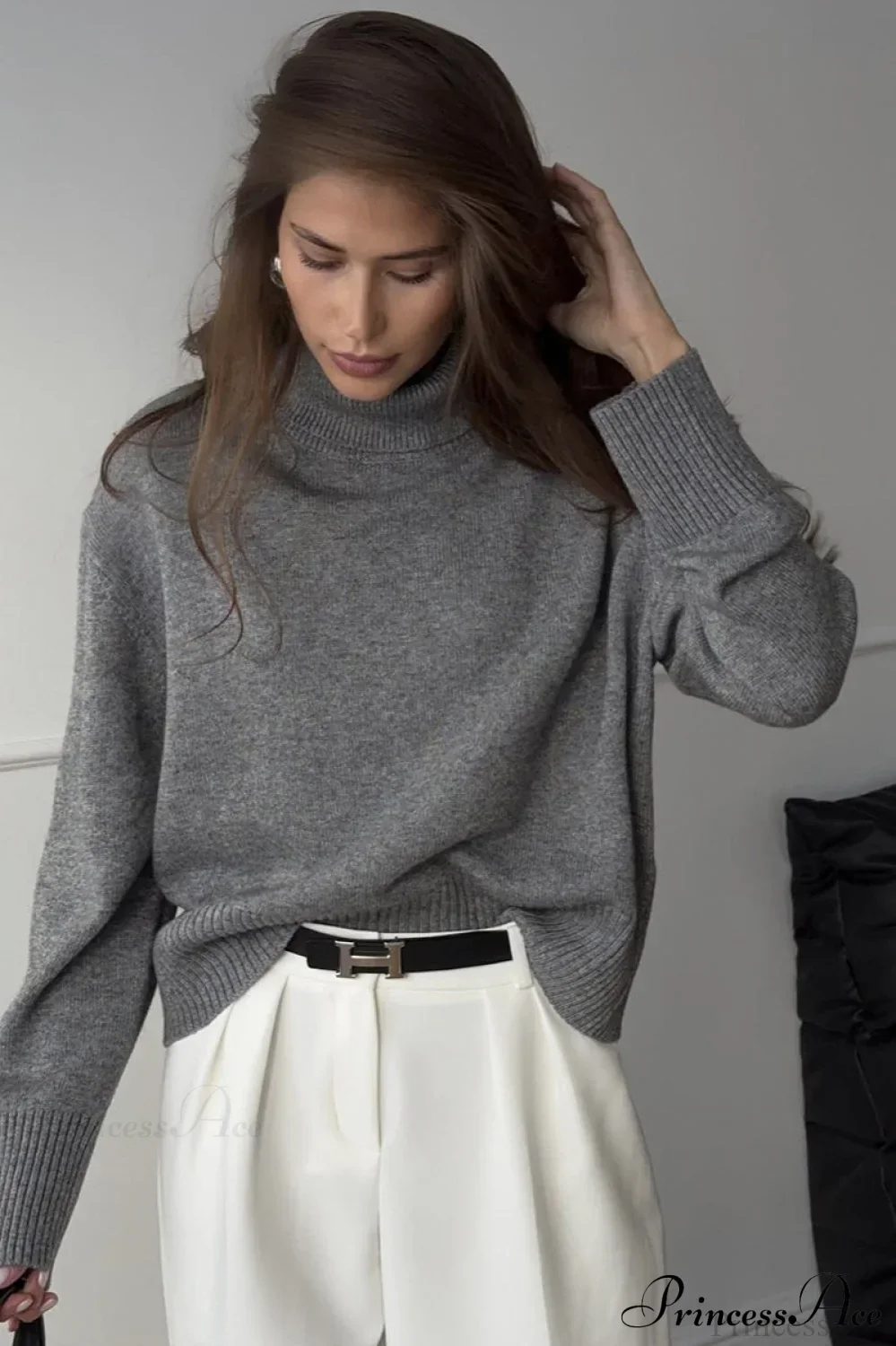 Solid Thick Short Turtleneck Loose Sweater - Image 2