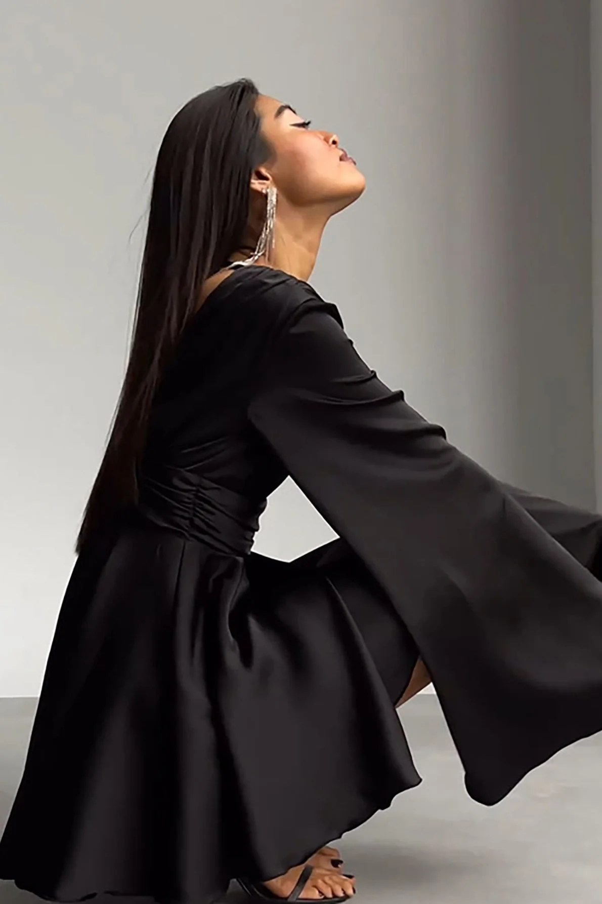 Solid V-neck Bow Snug Long-Sleeve Mini Dress - Image 9