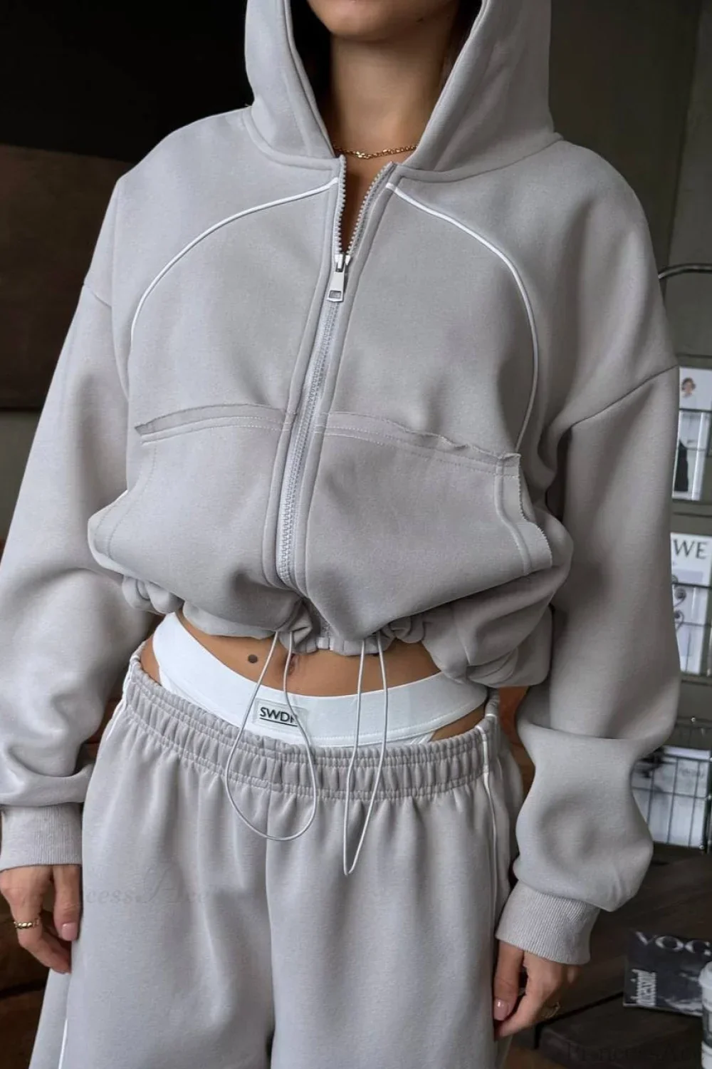 Sporty Color Block Hooded Straight-Leg Pants Two Piece Set - Image 5