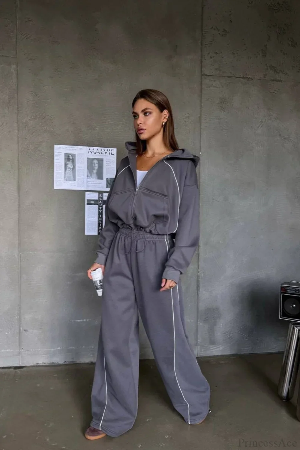 Sporty Color Block Hooded Straight-Leg Pants Two Piece Set - Image 8