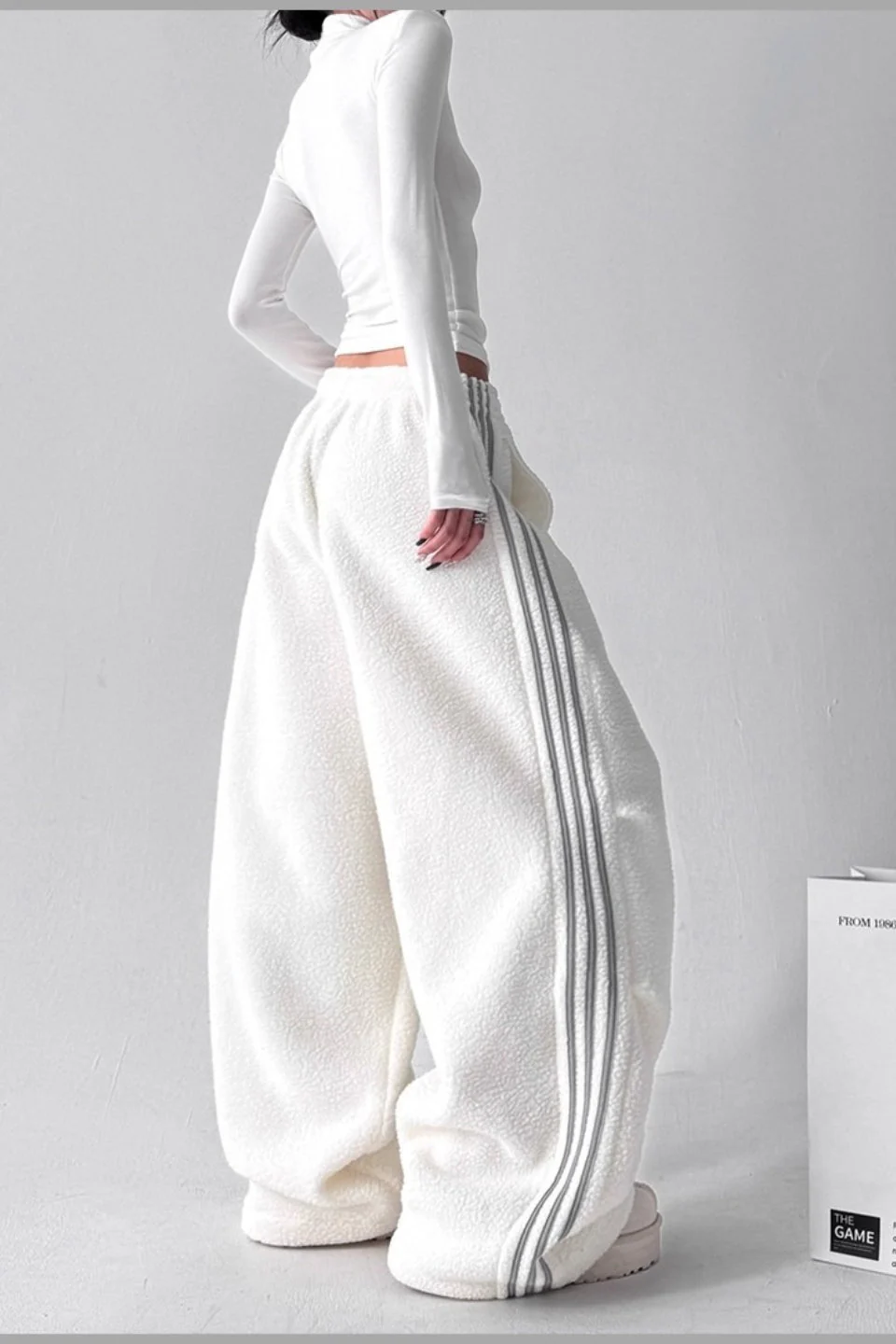 Sporty Plush Wide-Leg Striped Pants - Image 3