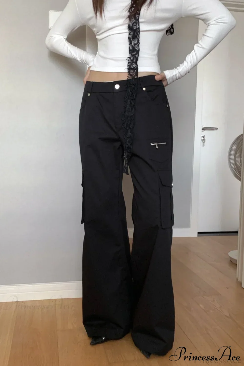 Straight-Leg Multi-Pocket High-Waisted Cargo Pants - Image 8