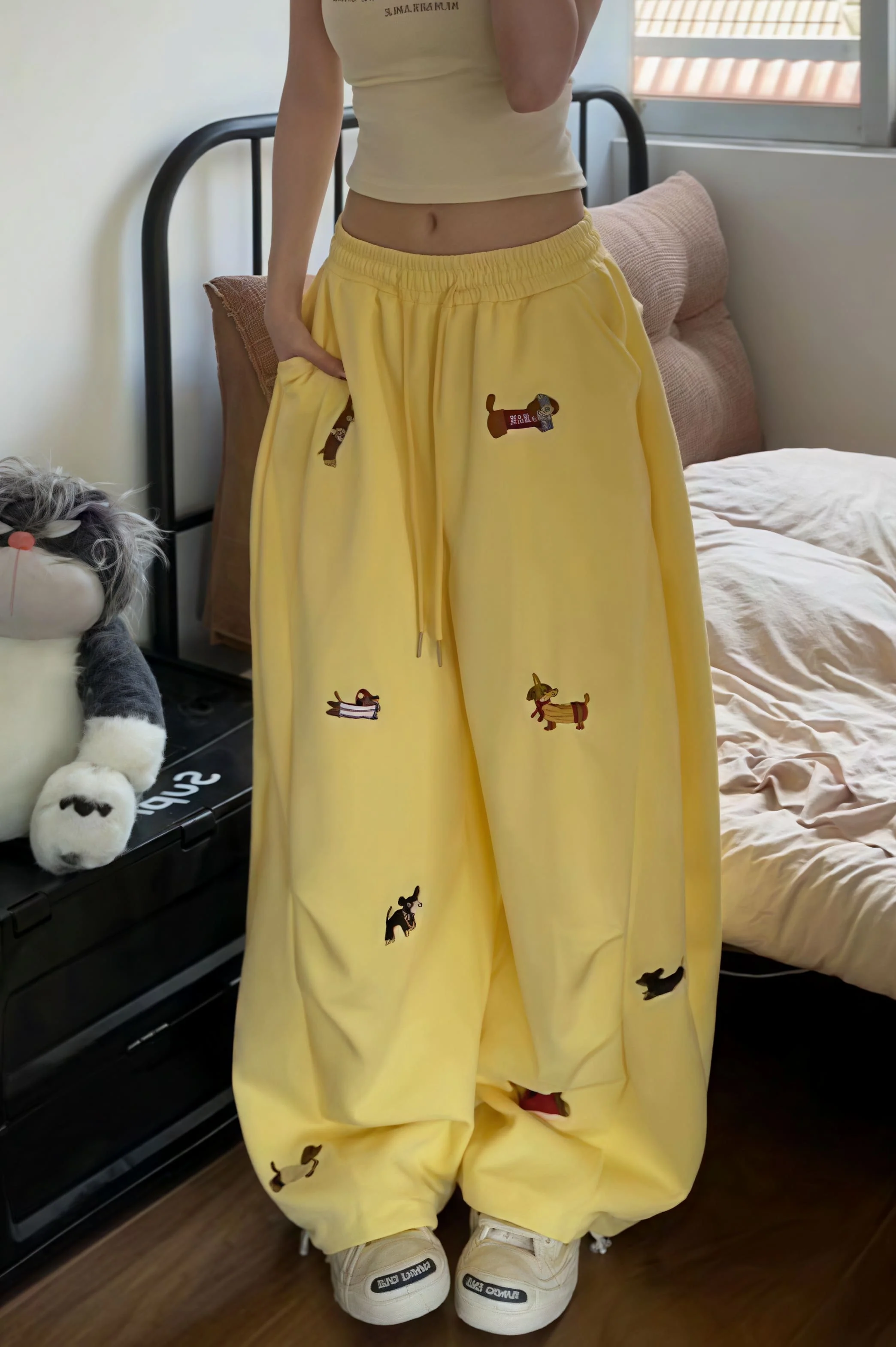 Street Style Embroidered Baggy Pants - Image 3