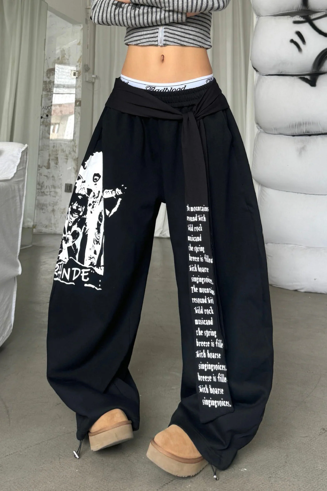Street Style Graphic Letter Ribbon Curved Sweat Pants - Image 7